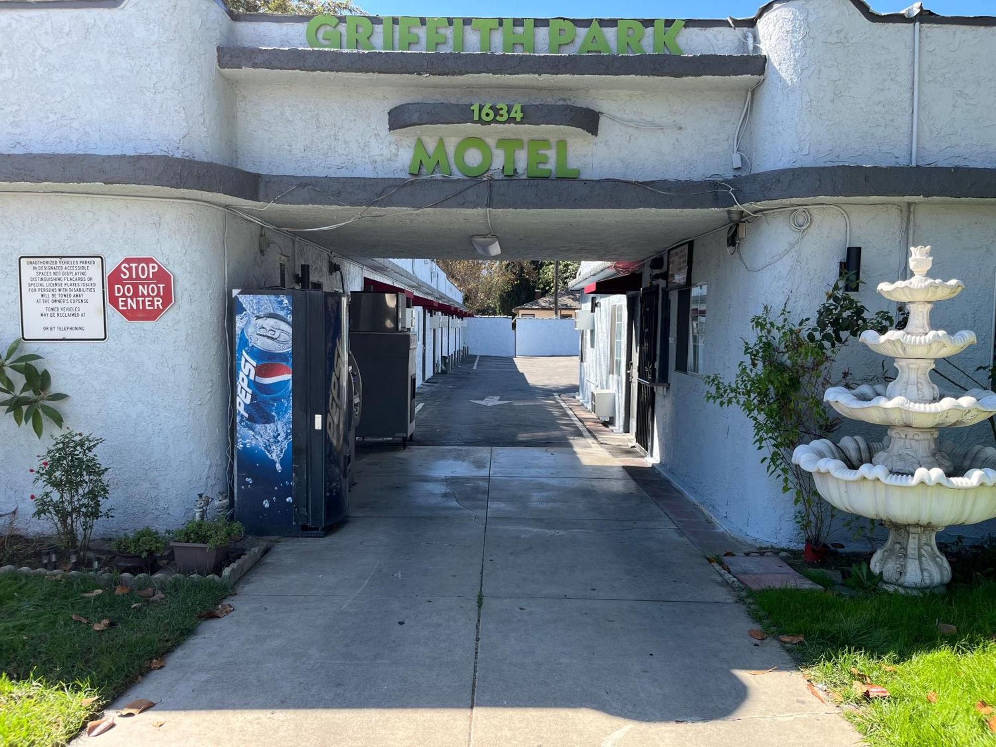 Griffith Park Motel, In Los Angeles Hollywood Area Glendale Esterno foto